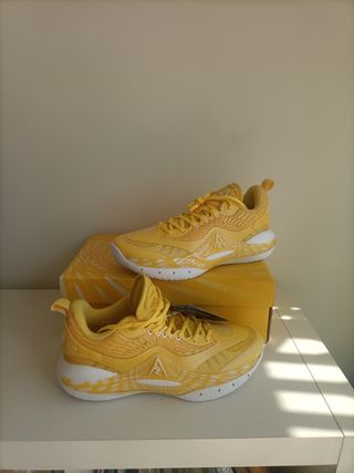 Zapatillas Rigorer de Austin Reaves amarillas