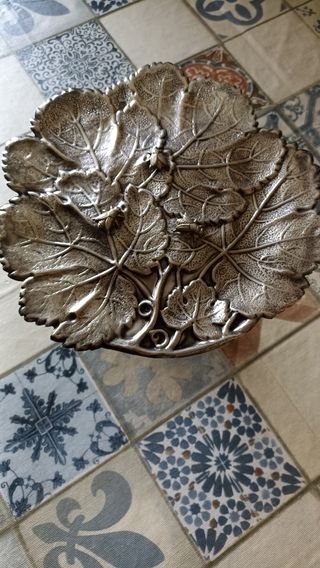Plato Antiguo de metal siglo XIX
