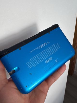 Nintendo 3DS XL azul