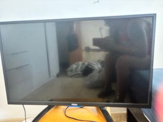 TV 32” Hair  25e ya 