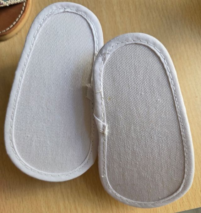 Sandalias bebé niña blancas talla 18-19