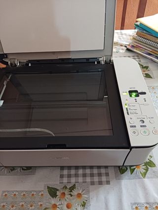Impresora Canon Pixma blanca