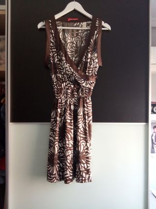 Vestido marrón y blanco talla M