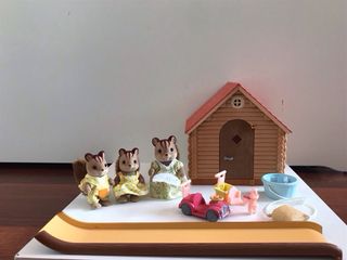 Casa árbol Sylvanian + familia ardillas