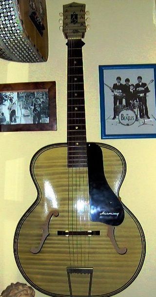 Guitarra Harmony Archtop