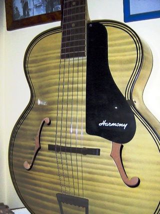 Guitarra Harmony Archtop