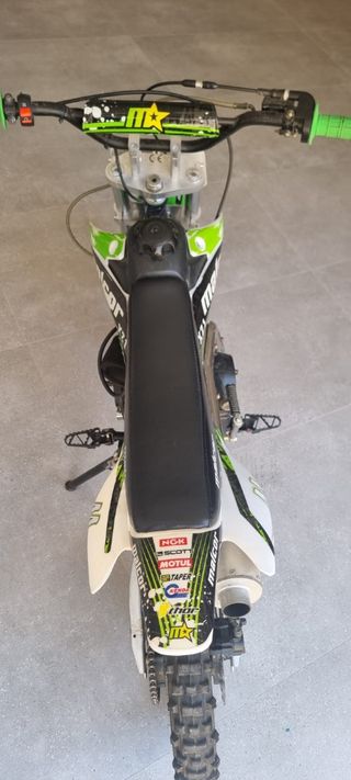 Moto de Motocross Malcor 125cc verde