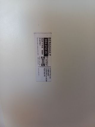 Estantería blanca de madera