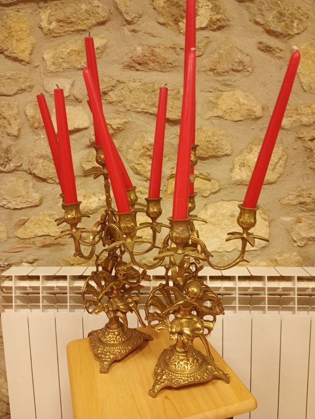 2 candelieri in bronzo dorato a 5 bracci