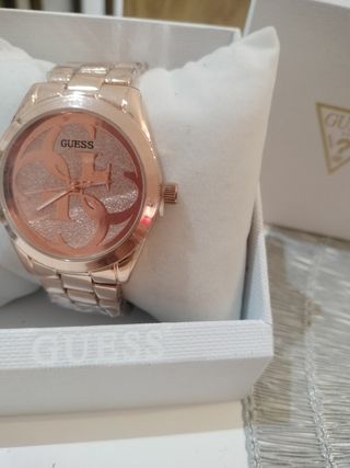 Reloj Guess oro rosa