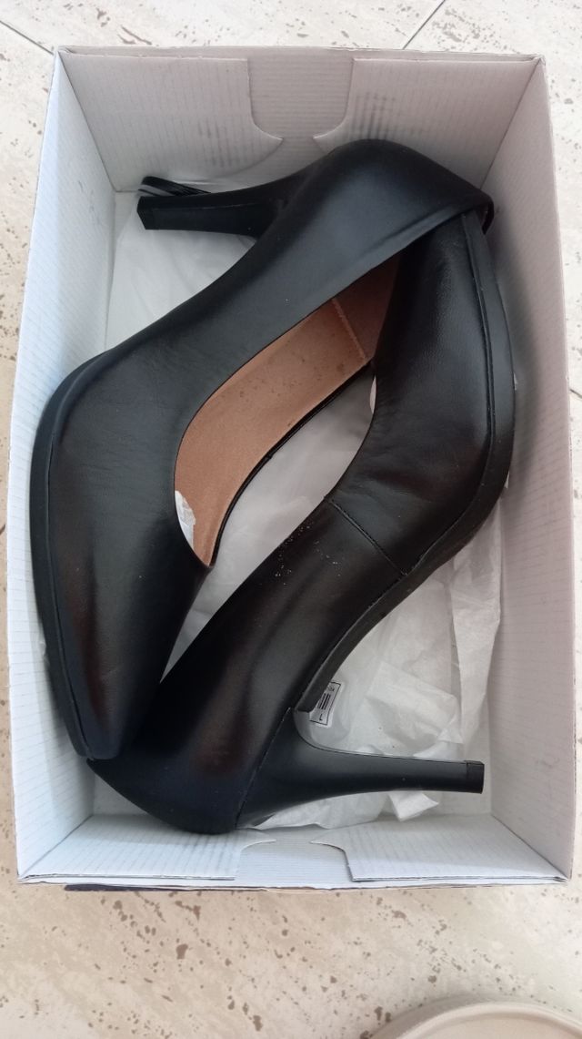 Zapatos negros de tacón