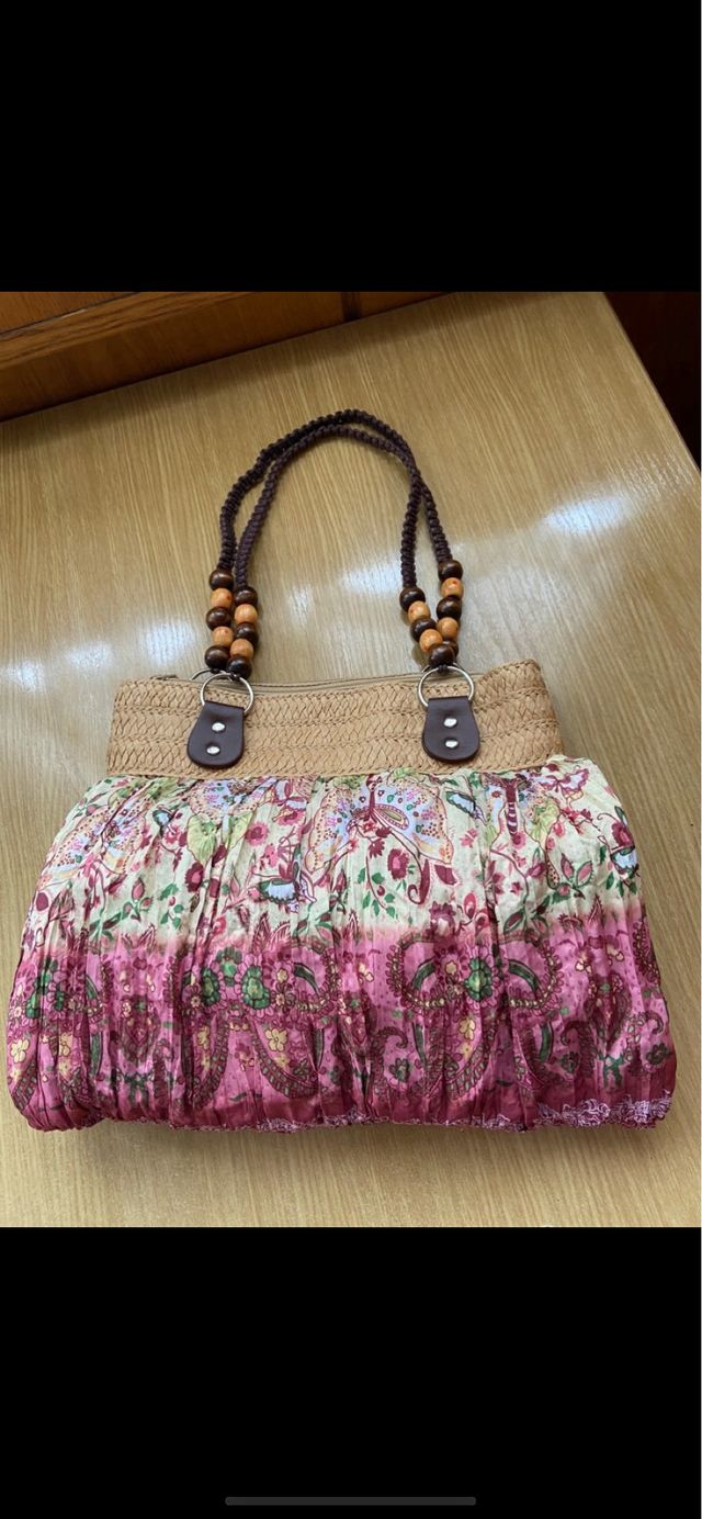 Bolso rafia estampado