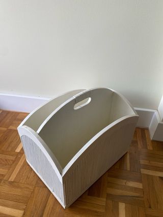 Revistero blanco madera vintage