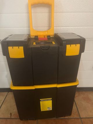 Caja herramientas 2 niveles.Con bandeja y ruedas.