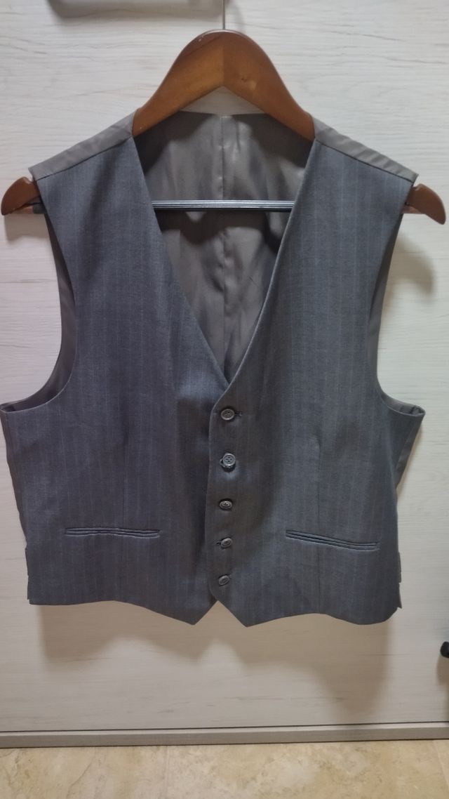 Chaleco Gris - Talla 54 (5XL/64)