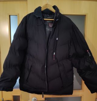 Chaqueta Pluma Negra In-Extenso