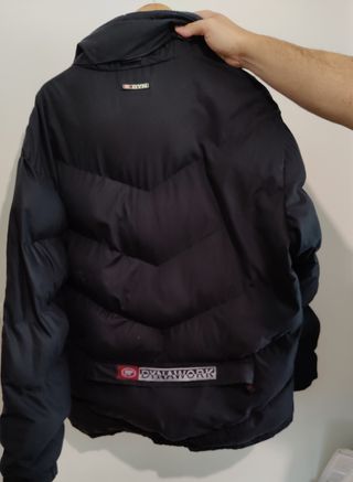 Chaqueta Pluma Negra In-Extenso