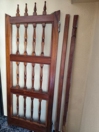 Puerta rústica pueblo entrada recibidor
