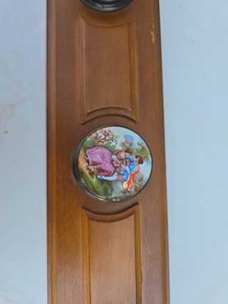 Percha de madera