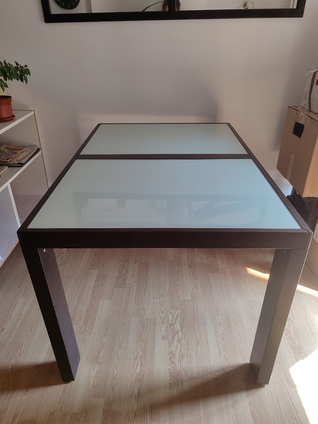 Mesa comedor extensible + sillas