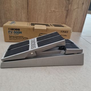 Boss FV-500H Pedal Volumen y expresión external.