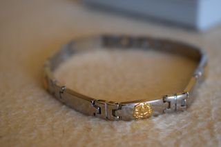 Pulsera Versace dorada y plateada