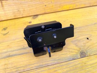 Soporte modulo alarma Harley Davidson