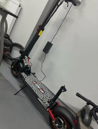 Patinete eléctrico con asiento