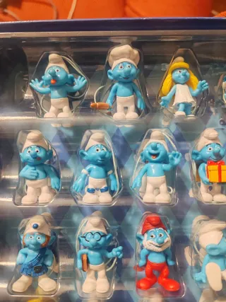 COLECCION 28 PITUFOS