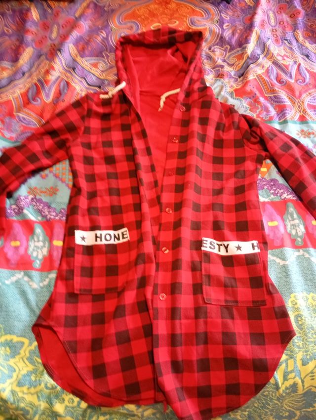 Camisa cuadros capucha niña es talla 14 años