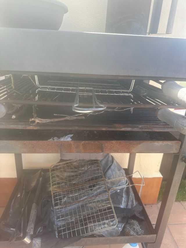 Barbacoa carbón leña - Metálica