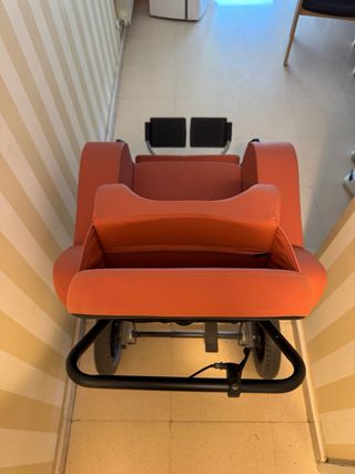 Sillón de ruedas basculante Vermeiren Coraille