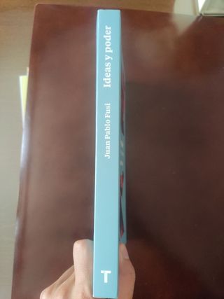 Ideas y poder: 30 biografías del siglo XX