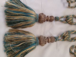 2 abrazaderas cortinas dorado-teal