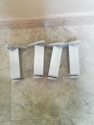 4 patas para mueble de baño, obra nueva