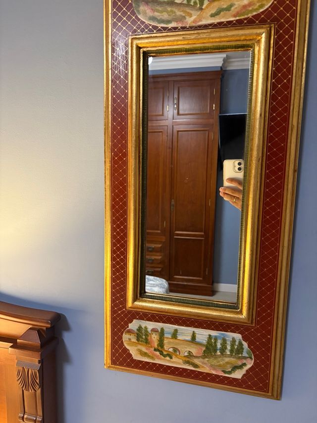 Espejo vintage rojo y dorado