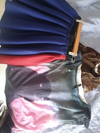 Lote 1 kilos ropa seminueva marca Bershka