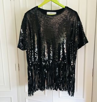 Camiseta lentejuelas flecos M Zara