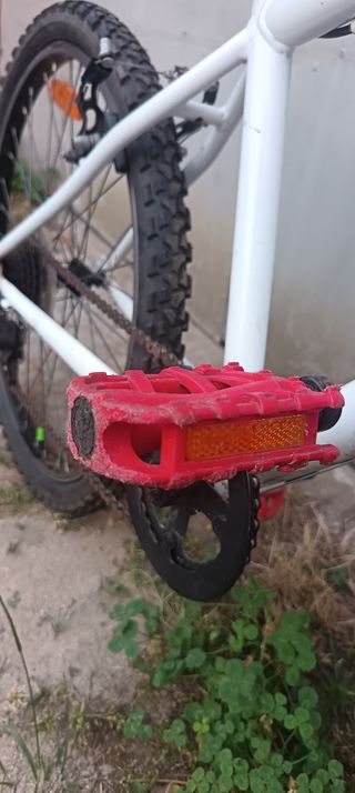 Bicicleta montaña 24" blanca