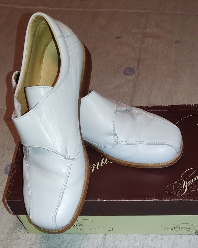 Traje comunión niño (color beige,no es blanco)