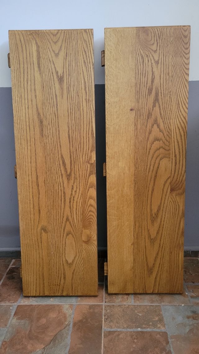 Mesa comedor roble y 5 sillas. 170-230 cm