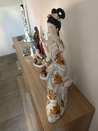 3  Figuras porcelana chinas negociable