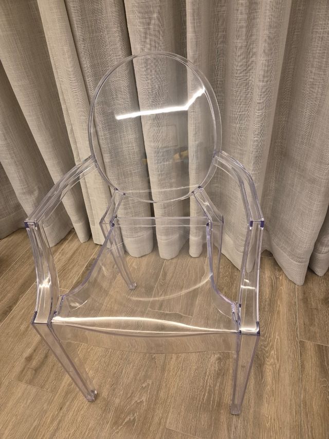2 Sillas Louix Ghost, transparente retro.