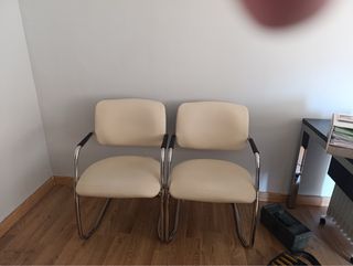 2 Sillas oficina beige metal
