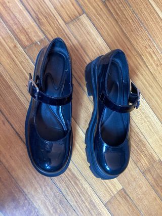 Zapatos Zara charol negros