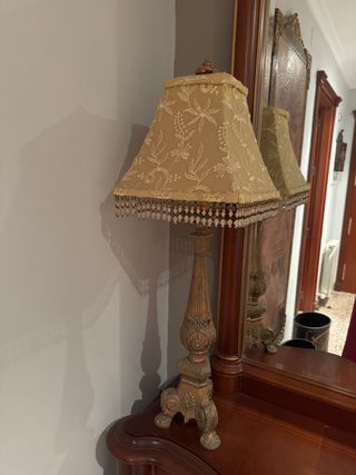 Lámpara mesa retro dorada