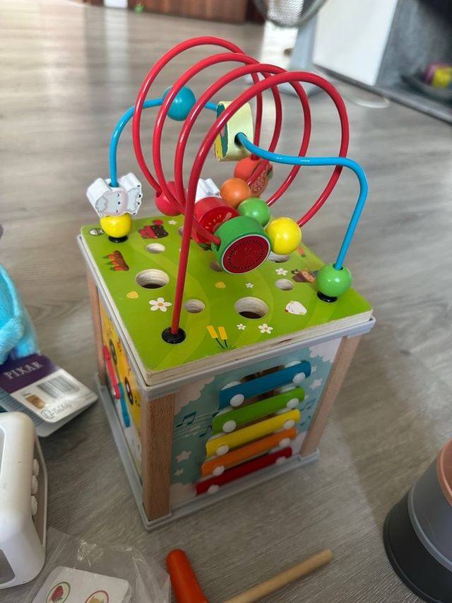 Lote juguetes bebé: cubos, apilador, unicornio