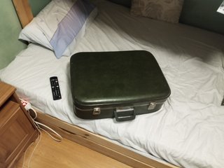 Maleta vintage verde Thader