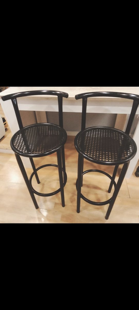 2 Taburetes metálicos negros