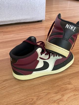 NIKE - Botas altas marrones talla 44
